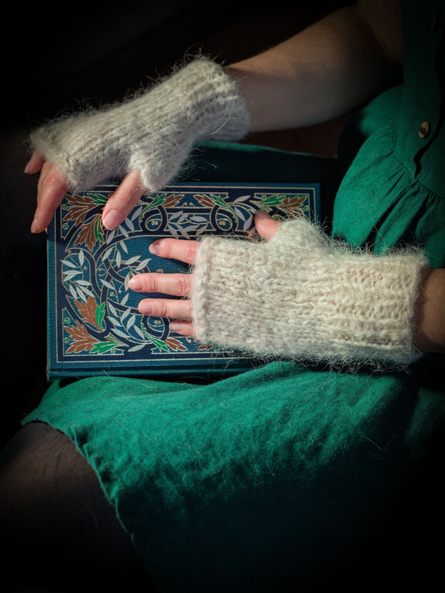 Mitaines Beige alpaga et mérinos et soie tricotées à la main en France