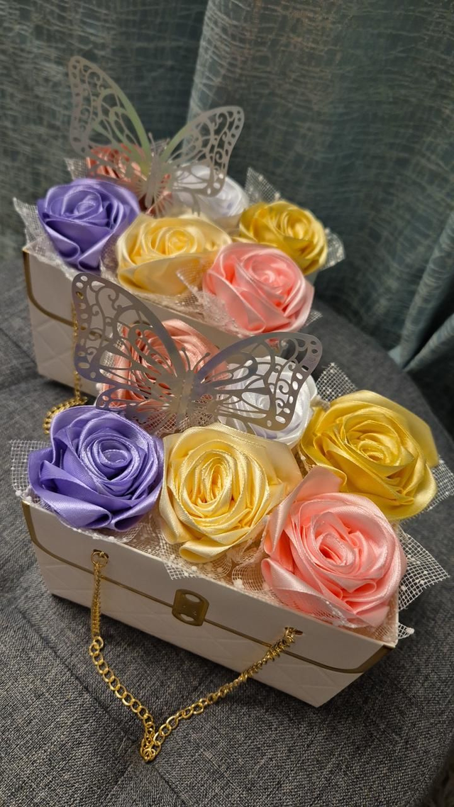 X 2 Rainbow Rose Bags 