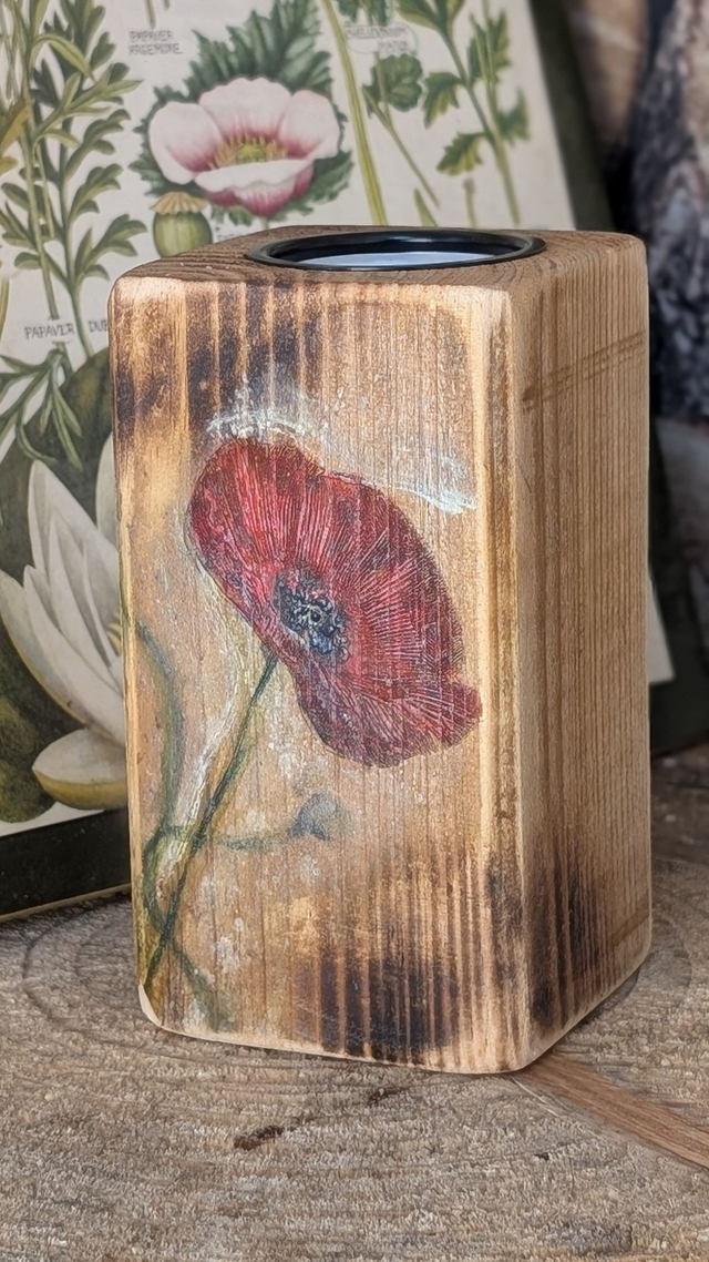 Poppy single - Tealight Candle Reclaimed Wood