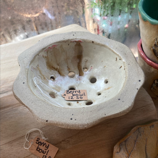 Small clay berry bowl