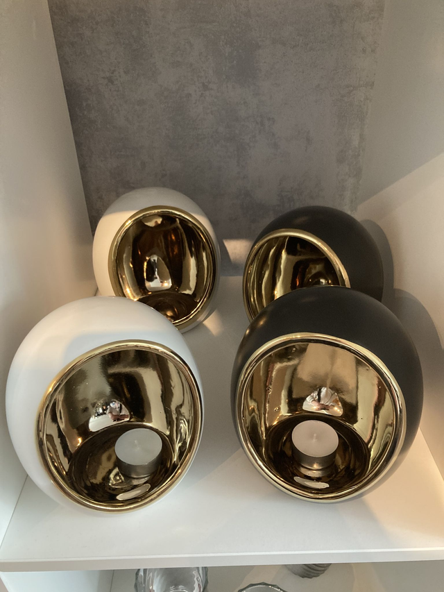 Kerzen- Teelichthalter Tivoli Gold / schwarz oder. Gold / weiß