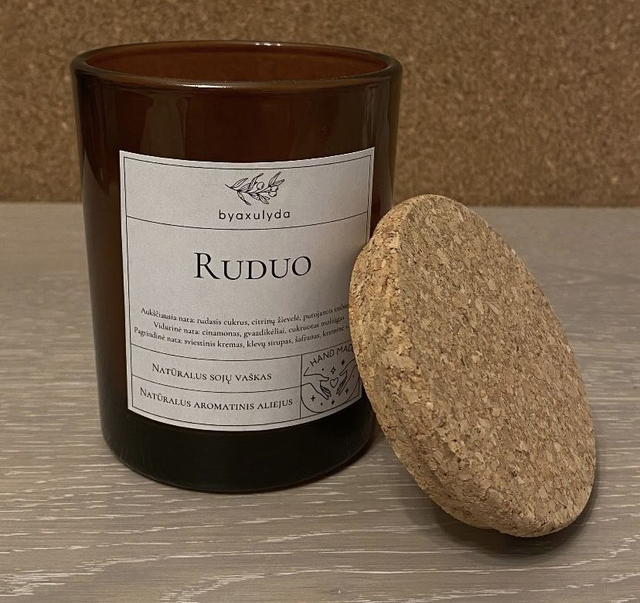 Žvakės stiklainiuose 300 ml