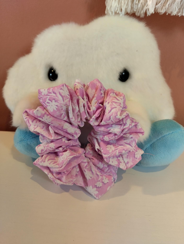 Handmade scrunchie-Pink floral