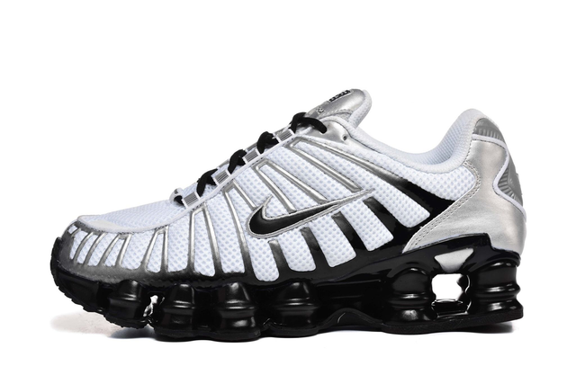 Nike Shox TL (Vendu sans la boîte )
