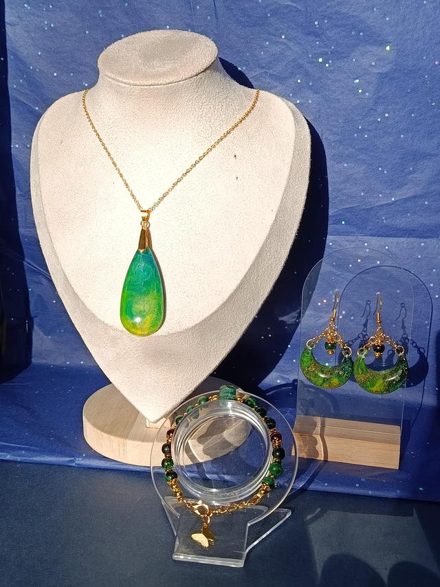 Talismans "La Gardienne d'Emeraude" - Collier, Bracelet et Boucles d'oreilles protectrices avec Œil du Tigre vert