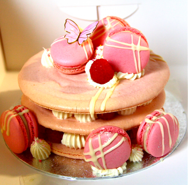 Round Macaron Cake (3 Layer)