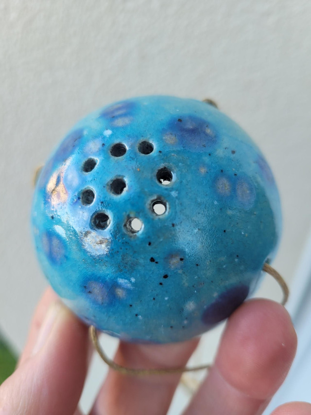 ​Porte-boule de graisse céramique – Bleu Océan Fait main