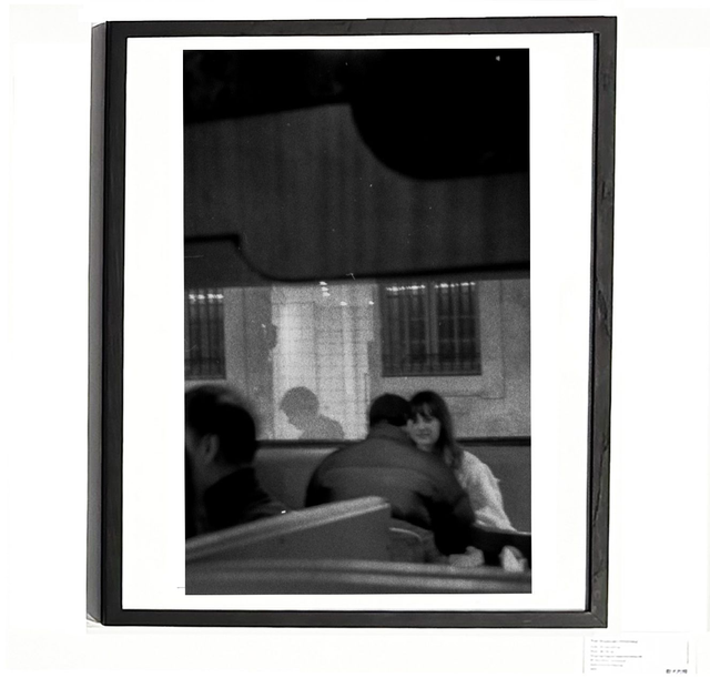 « conversation lunaire » - tirage argentique cadre bois de chêne noire 40x30