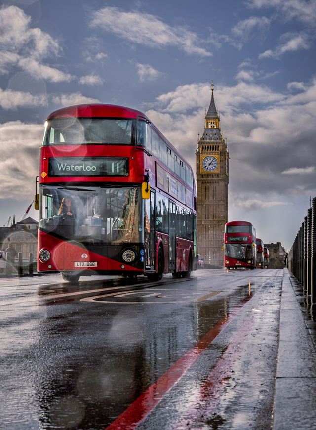 Big Ben, Busses and Westminster Bridge