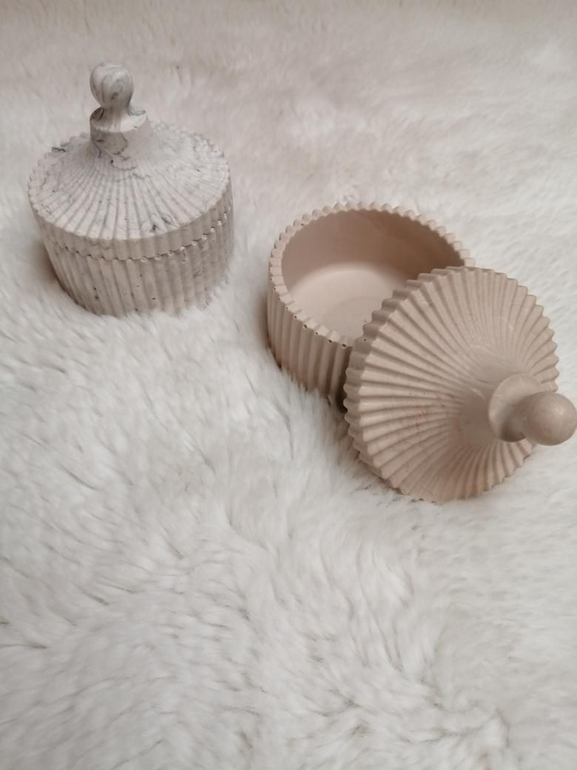 Bonbonnière boite ronde en jesmonite