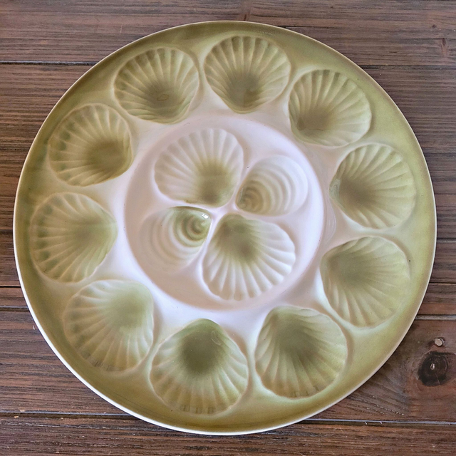 X Assiettes à huîtres avec plat vintage Moulin des Loups Orchies (12 assiettes et un plat)