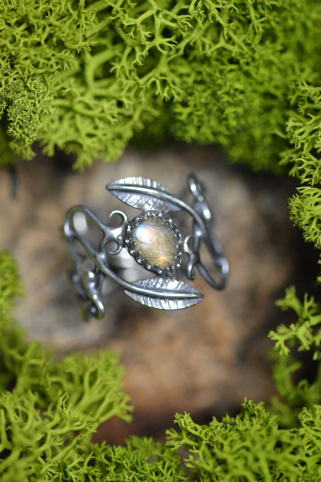 Bague Elfique - Labradorite T56 à 64, feuilles simples