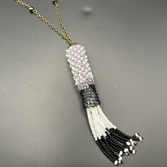 Pendentif "Noir& Blanc"
