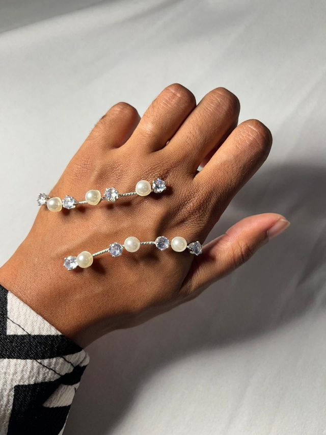 Bijou de main Perliya (édition limitée)