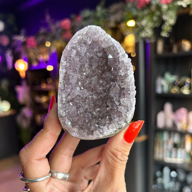 Amethyst Geode R55J6