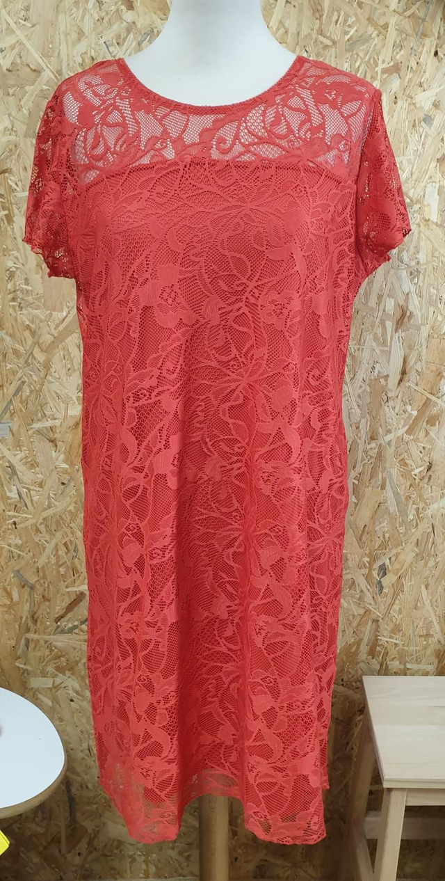 Robe en dentelle Taille 44