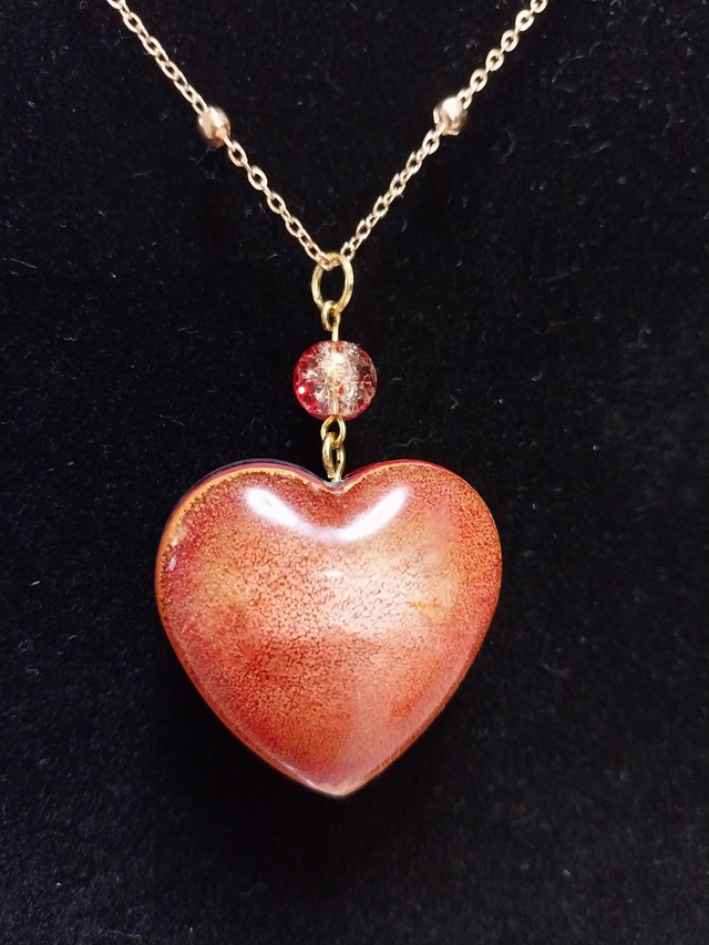 Collier cœur rouge orangé – Cœur de Mars