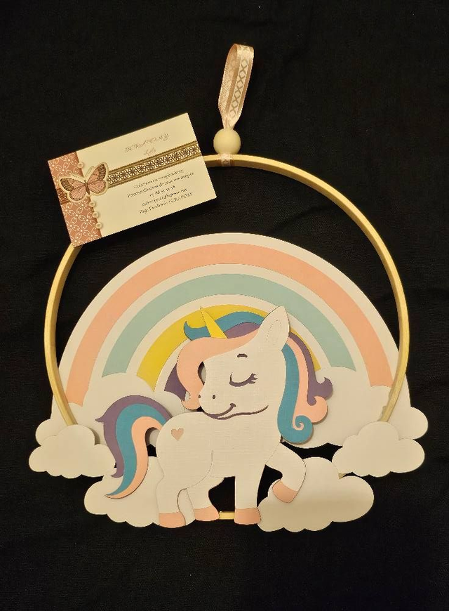 Suspension murale licorne