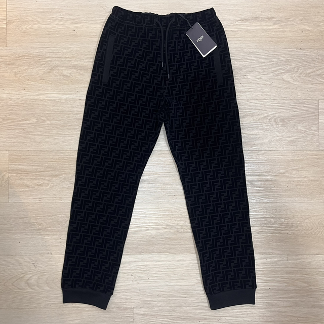 Fendi sweat pants size 48 NEW