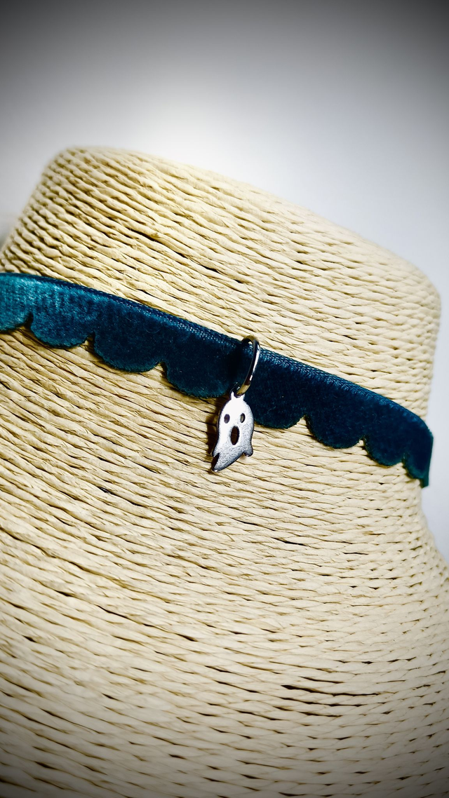 Ras-du-cou Fantôme (argenté)