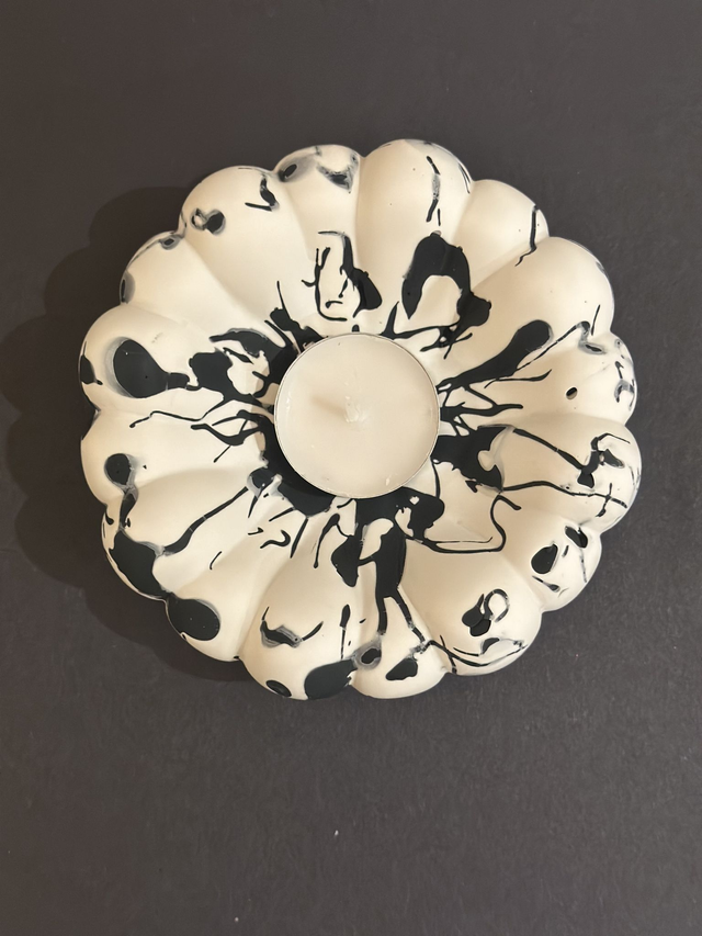 HANDMADE SCALLOPED JEWELLERY BOWL