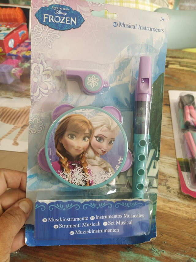 PACK INSTRUMENTS DE MUSIQUE REINE DES NEIGES