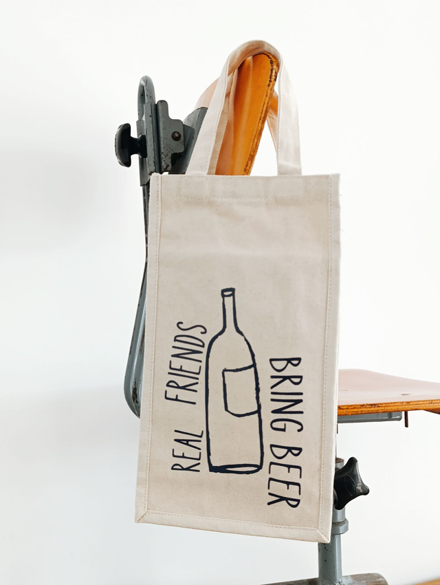 REAL FRIENDS BRING BEER Cotton bag to carry two 75 cl bottles