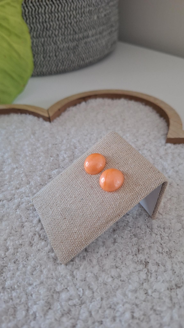 Puces rondes orange fluo