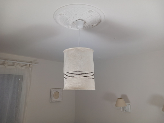 Abat-jour en chanvre artisanal coloris ivoire pour suspension diamètre 25 cm