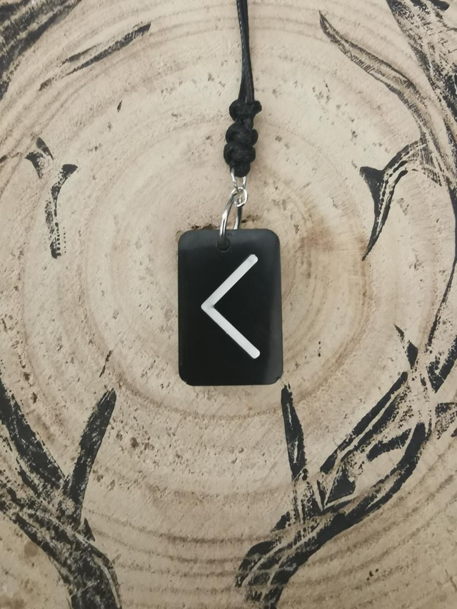 Collier kaunaz noir et blanc 