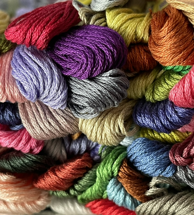 AMO Full Set of 500 Embroidery Threads Egyptian Cotton (150-3866, Blanc, Ecru, B5200