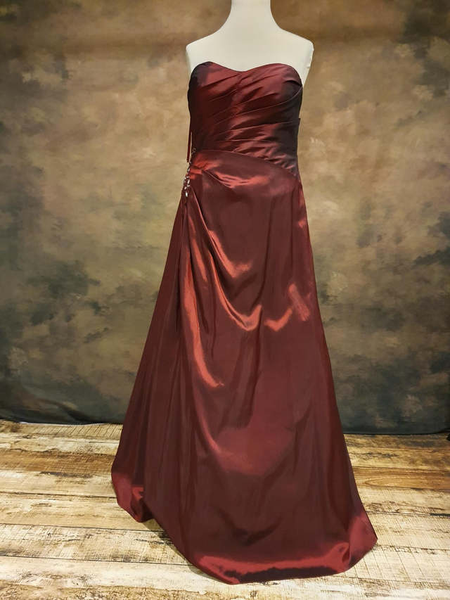 Abendkleid Bordeaux 44