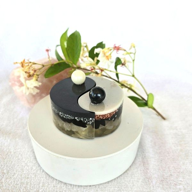 Orgonite Ying Yang 7,5 cm   