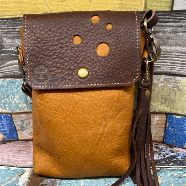 Cross body phone bag ‘Tabitha’ tan and chocolate leather