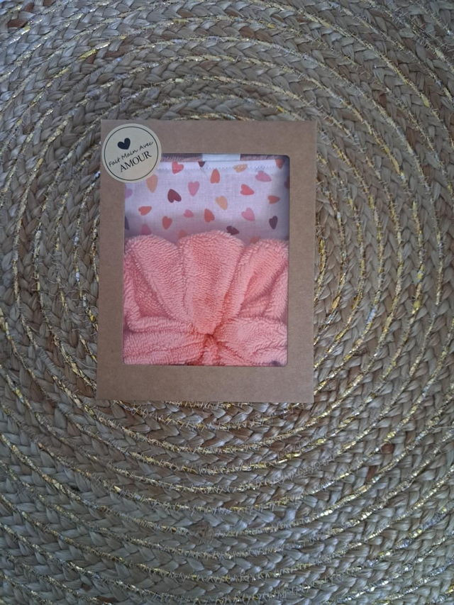 Coffret serviette visage et fleur de douche 