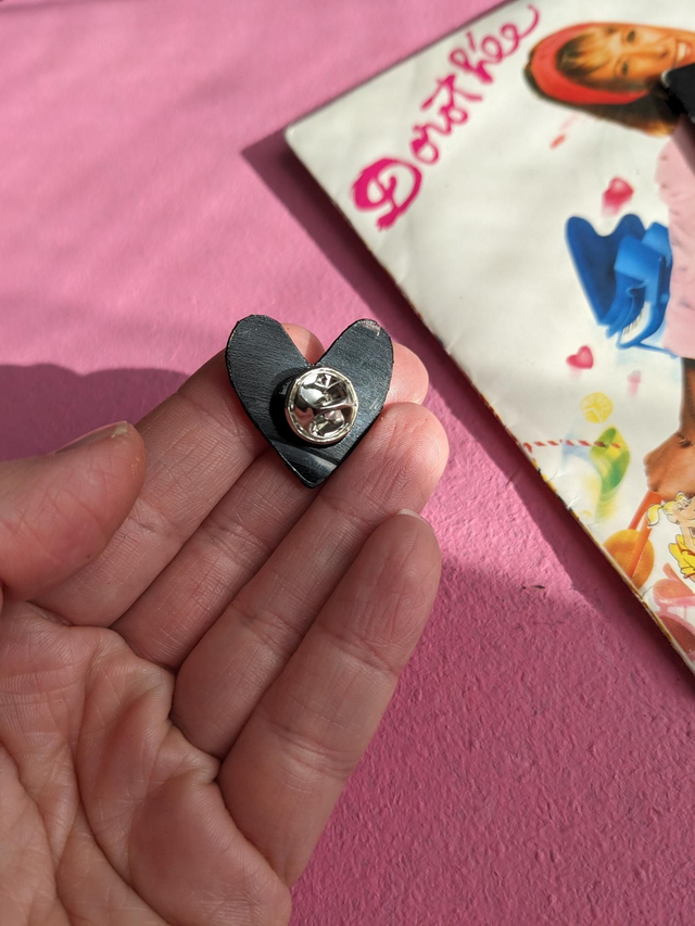 Pin's Léopard (Dorothée et Diam's)