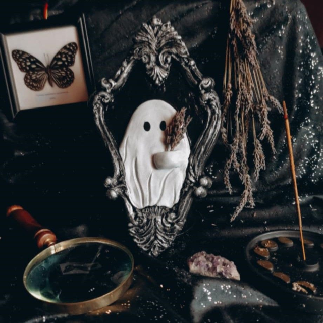 Cadre baroque petit fantôme Noir