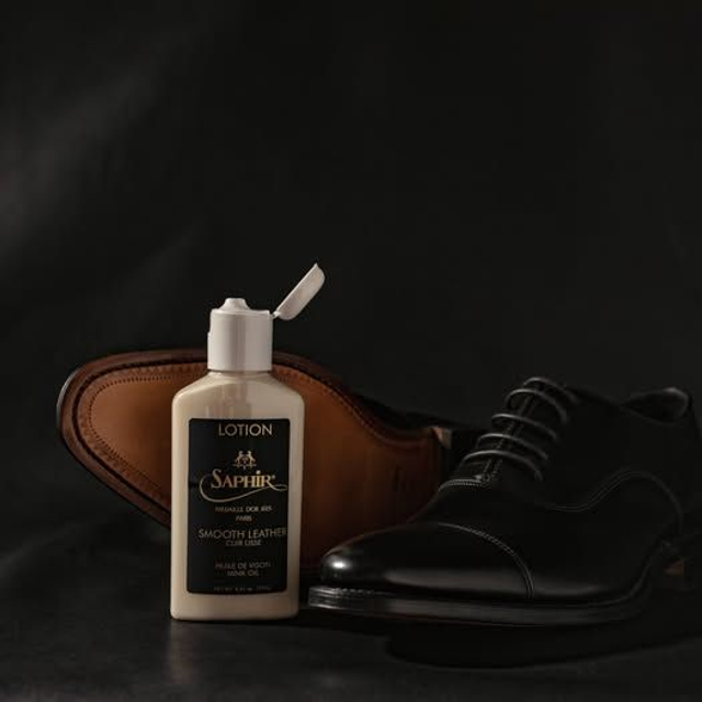 SAPHIR MEDAILLE D'OR - LEATHER LOTION with Macadamia - 100ml