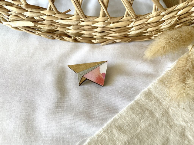 Broche Avion origami - Couleurs variées (rose)