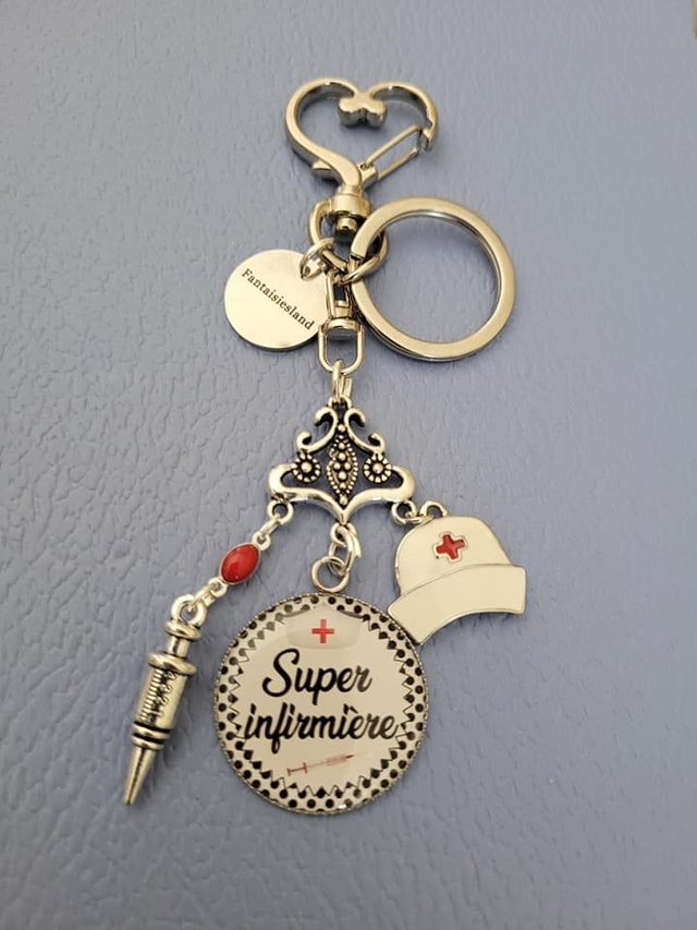 Accroche-clés argenté Super infirmière - choisissez votre modèle 