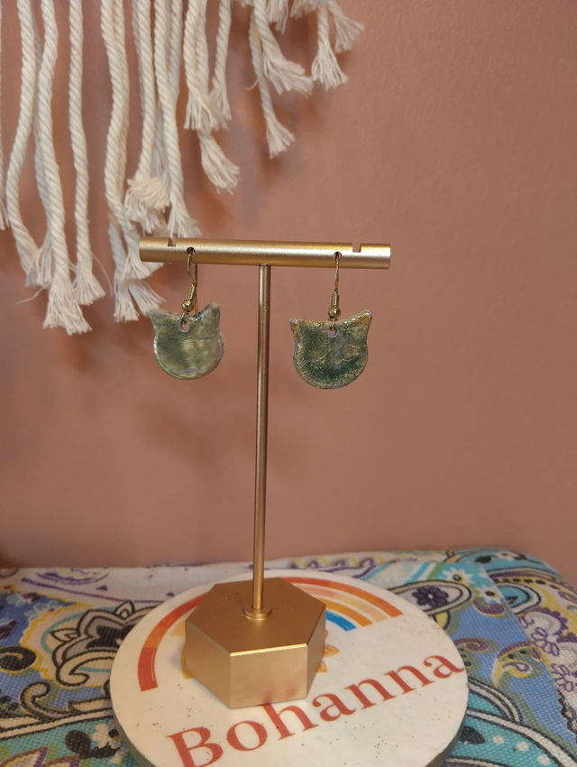 Handmade polymer clay gold cat earrings 