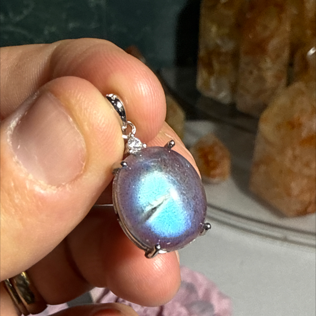 Lab pendant s925