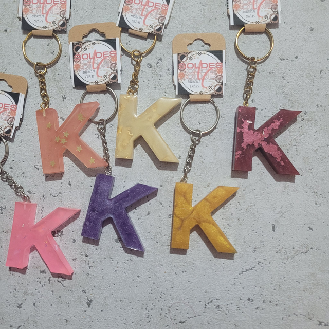 Porte-clés "Lettre K" en Résine Époxy – En Soldes