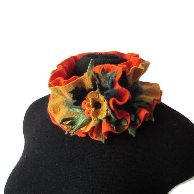 Sciarpa collo feltro lana merino infeltrita Sciarpa fatta a mano Sciarpa orange Regali unici per lei Sciarpa donna fiore sciarpa