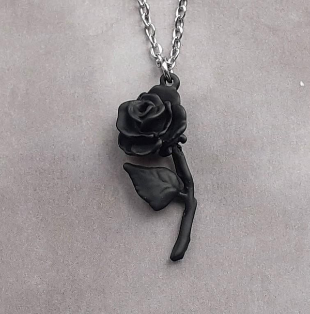 Black Rose Necklace 