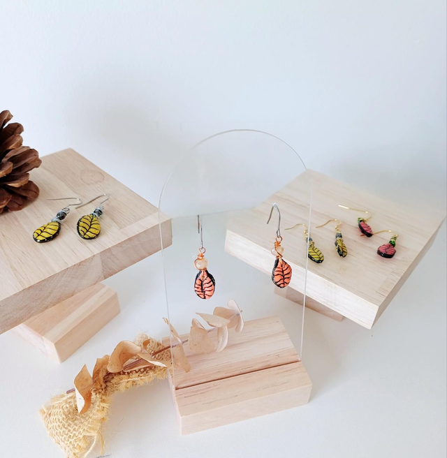 &quot;Les feuilles &quot; d&#039;Automne - Boucles d&#039;oreilles - graines de potimarron -  