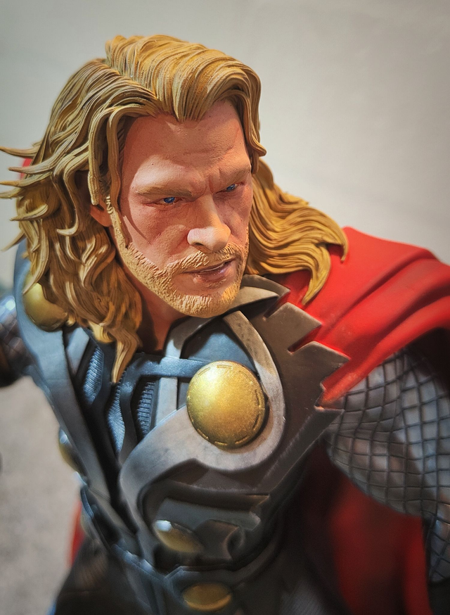 Statue THOR AVENGERS 1/6e série movie 