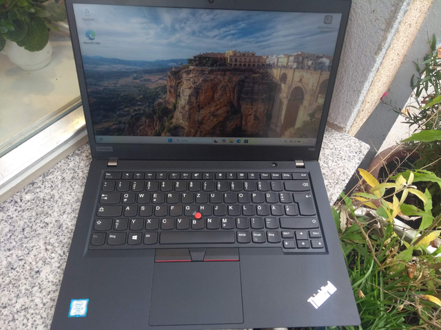 Lenovo Thinkpad T490 16GB Ram 500GB SSD i5-8365u