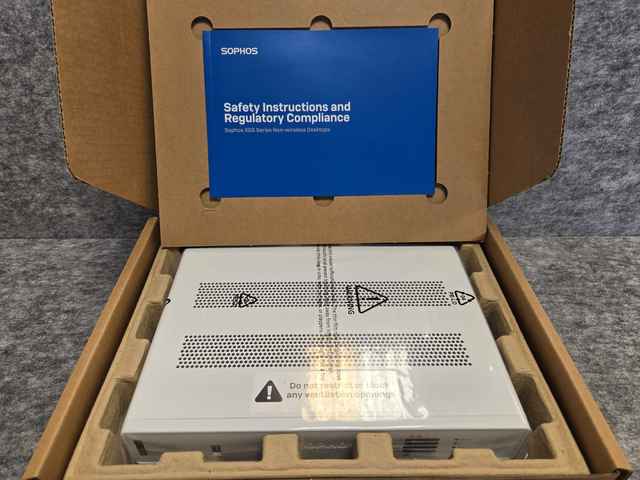 Sophos XGS 108 Security Appliance