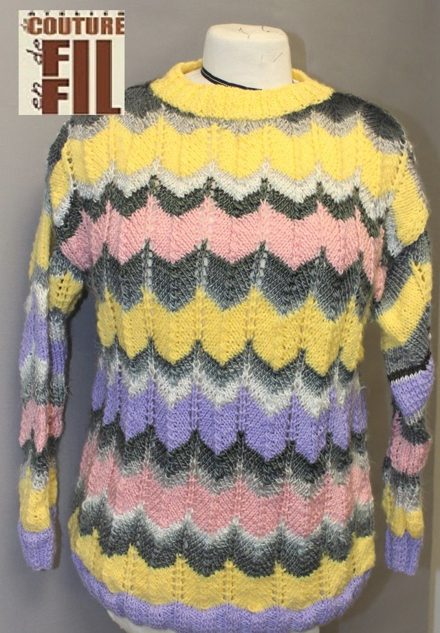 Pull  Tricot  jaune gris rose noir 